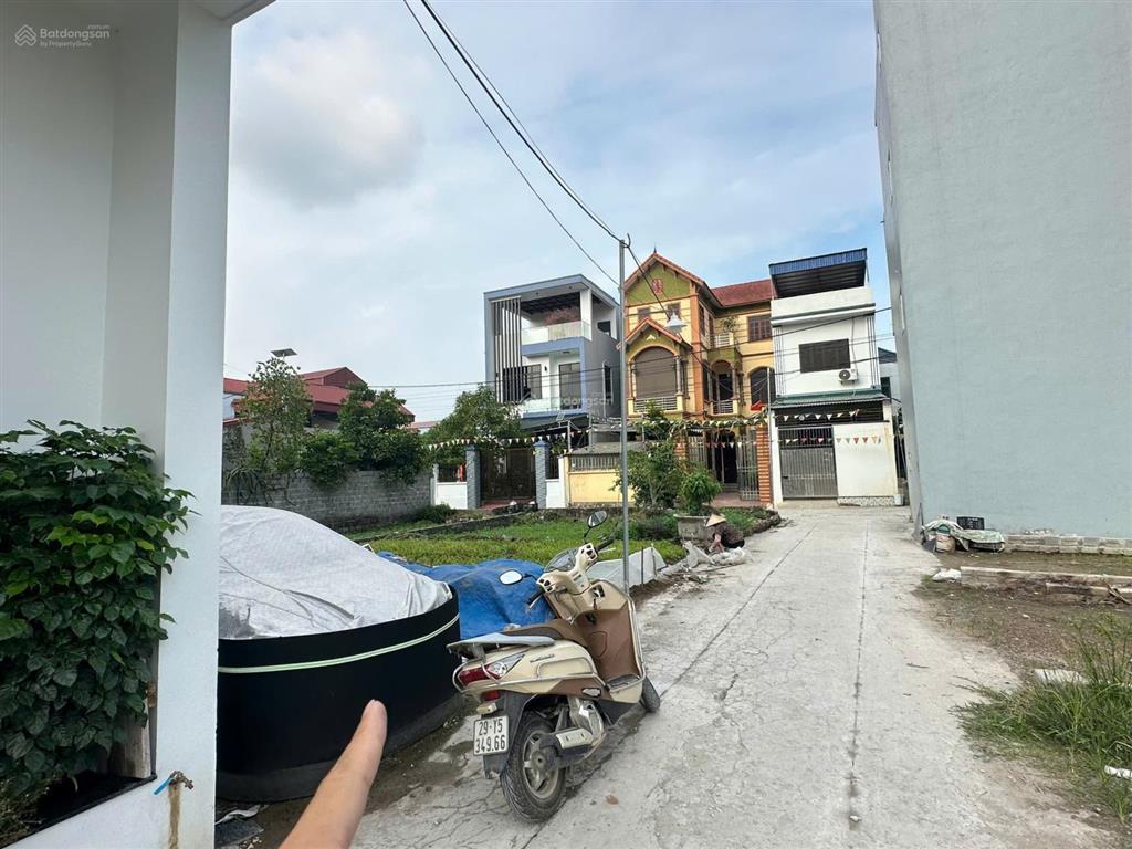 Siêu phẩm ngủ quên tại xâm động, hồng vân dt 43.5m2. mt=hậu 5.01m