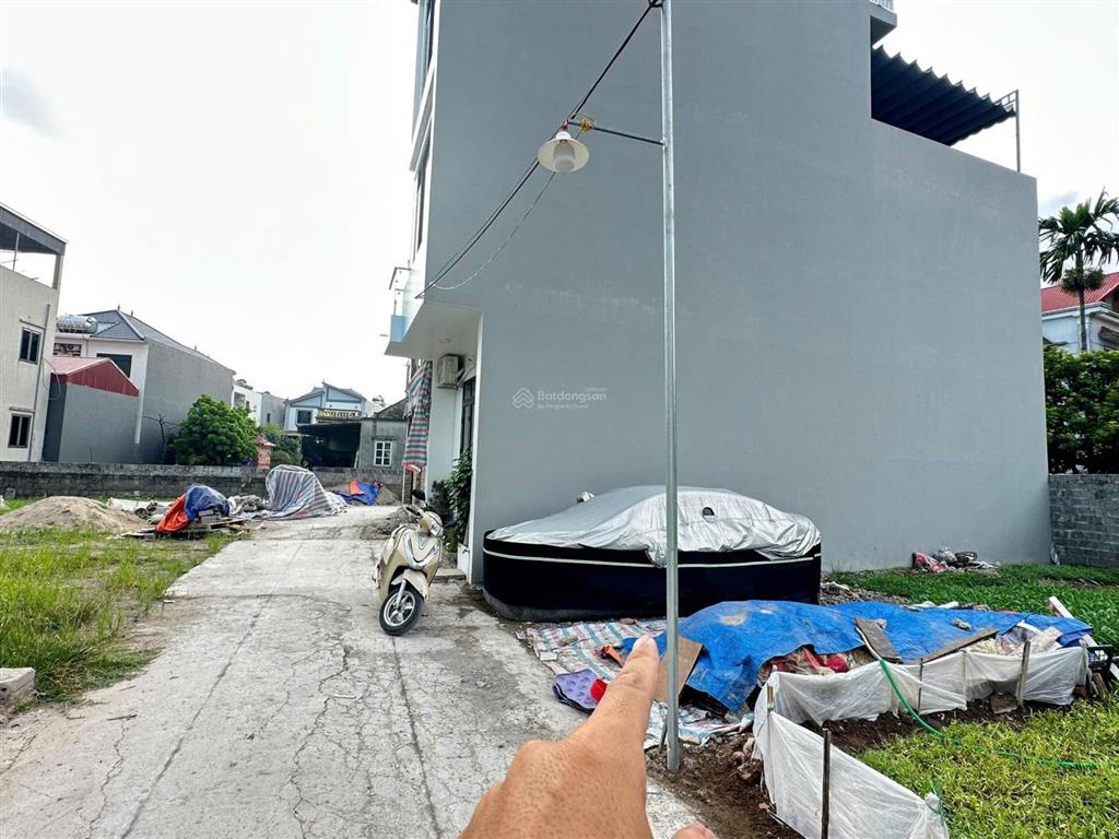 Siêu phẩm ngủ quên tại xâm động, hồng vân dt 43.5m2. mt=hậu 5.01m