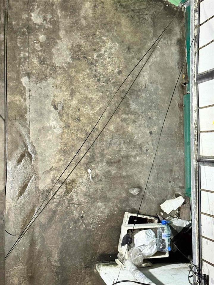 CHO NAM THUÊ PHÒNG CÓ BAN CÔNG WC RIÊNG