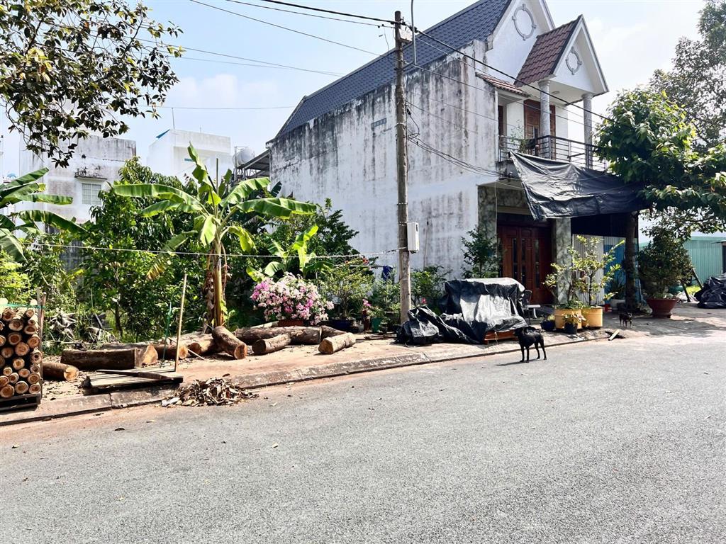 Nền 4,5x20m, ngay trung tâm aeon tân an