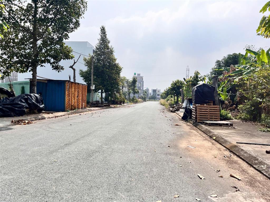 Nền 4,5x20m, ngay trung tâm aeon tân an