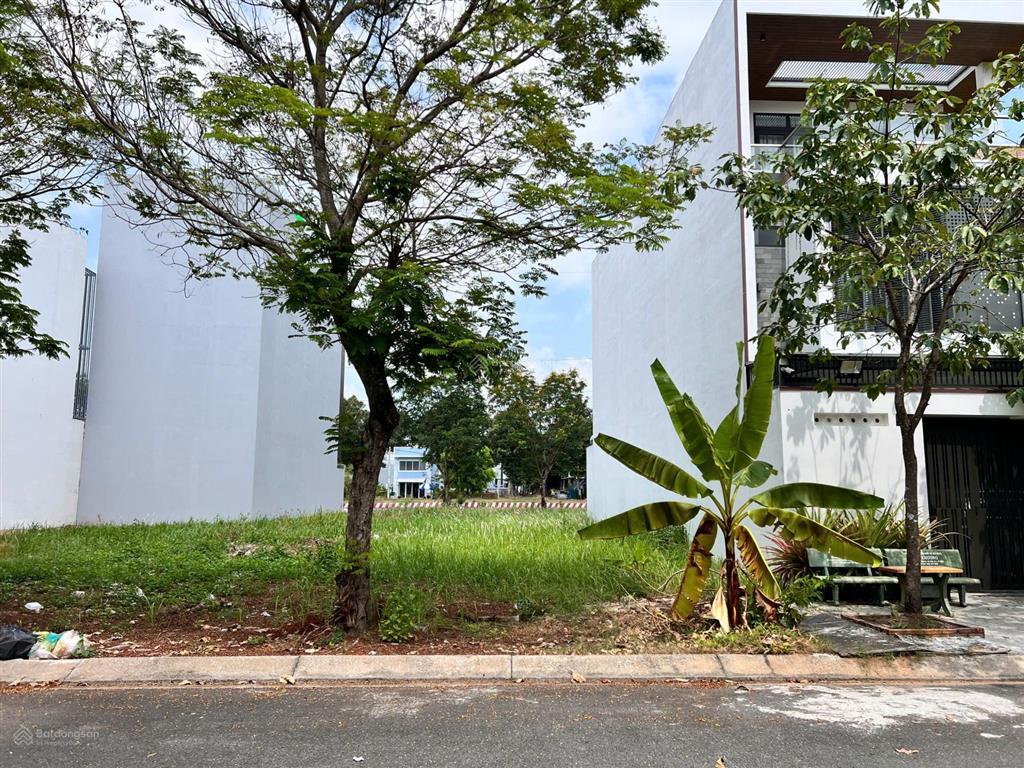 Bán đất 7,2x22m đối diện công viên nội khu, sát bên aeon mall tân an