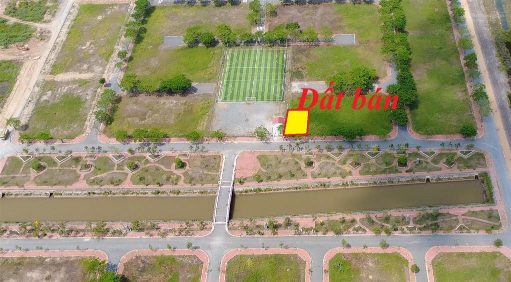 Chỉ 1 tỷ 8 sở hữu ngay lô đất 150m2 đối diện công viên sát trung tâm hành chính thủ thừa