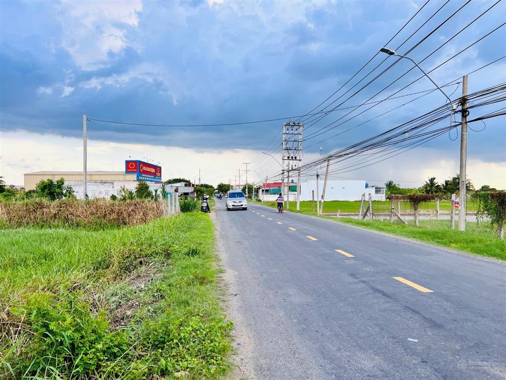 Bán đất mặt tiền đt833 tp. tân an, ngang 24m dài 72m