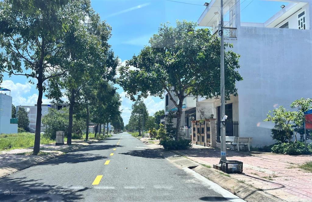 Bán đất đường d2 kdc idico phường 6, cách aeon tân an chỉ 200m