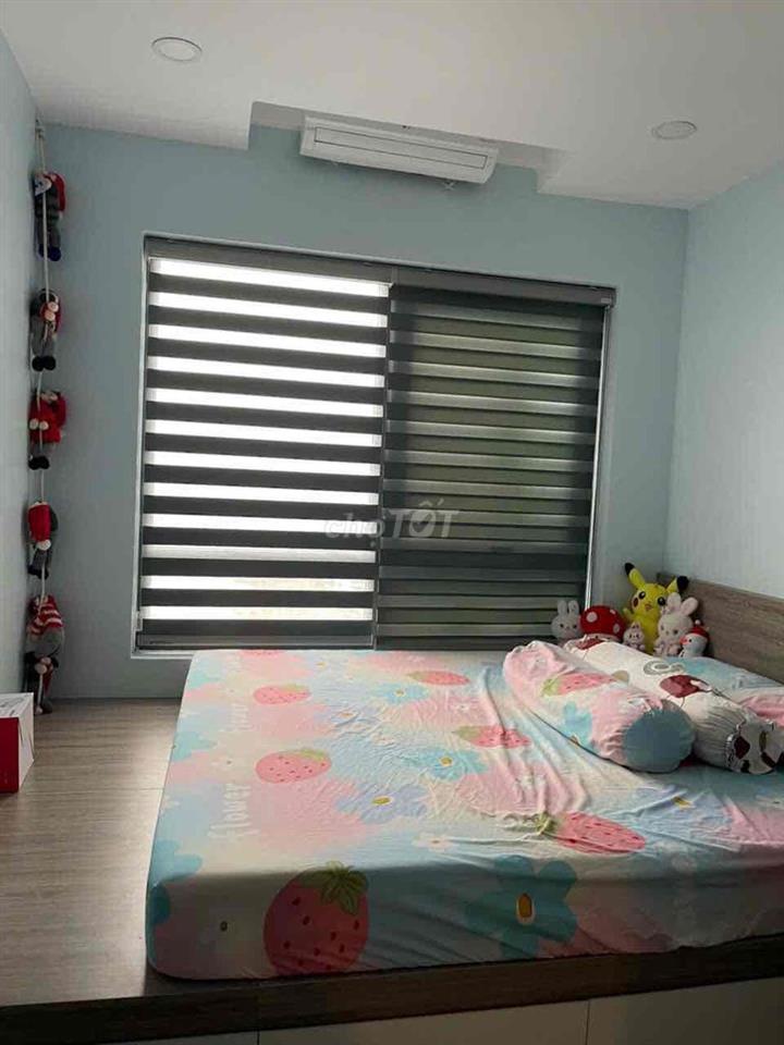 Mình chính chủ cần bán căn hộ full nội thất cao cấp.