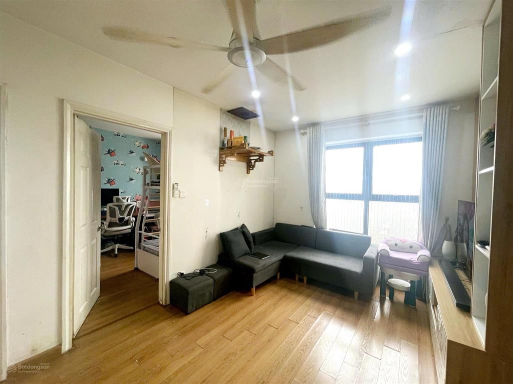 Chính chủ bán căn hộ 2 ngủ 2wc tòa ct7hjk, dương nội, hà đông.
diện tích 55m2 thiết kế 2 ngủ 2vs