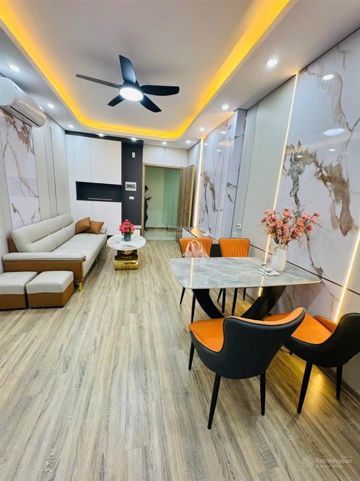 Bán căn góc 2pn 2wc s70m2 toà hh2 xuân mai complex, hà đông.0911 483 ***.
căn 2pn+2wc, tầng đ