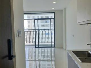 Cho thuê căn hộ officetel central premium q8 30m2 nhà trống có ban công ở ngay 7tr.  0907 778 ***