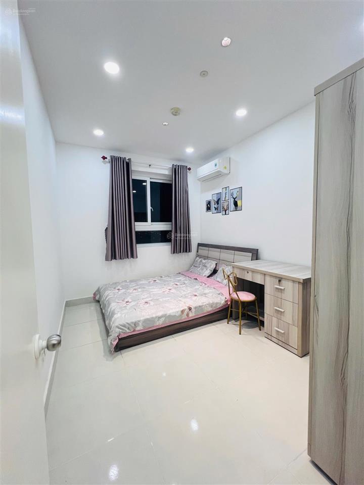 Bán căn hộ tara q8 90m2 3pn 2wc sổ hồng nhận nhà ngay 4tỷ550.  0907 778 ***