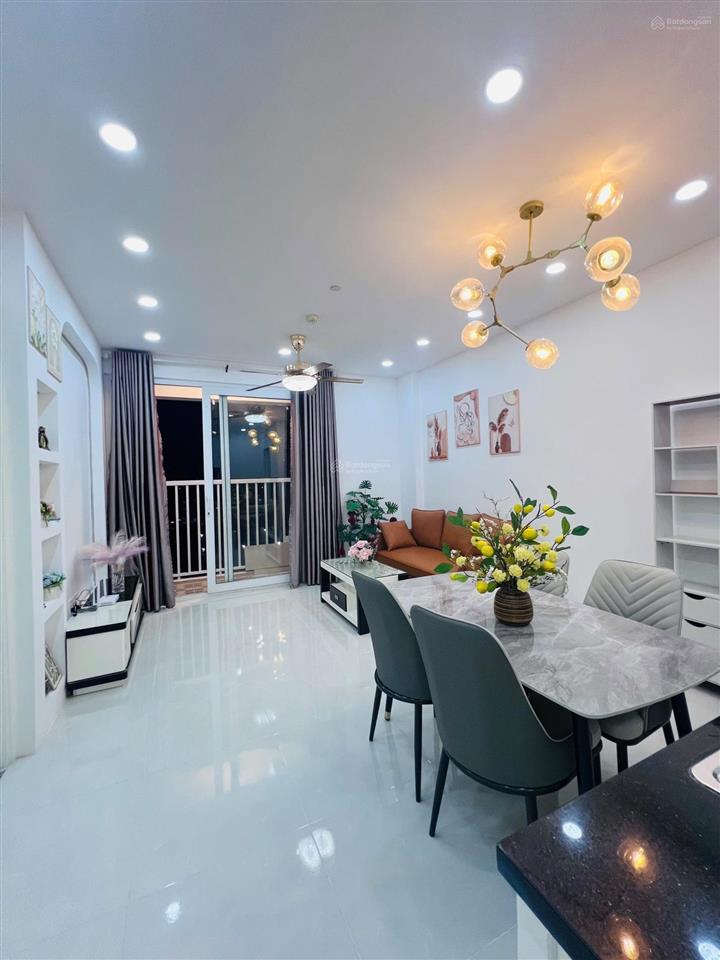 Bán căn hộ tara q8 90m2 3pn 2wc sổ hồng nhận nhà ngay 4tỷ550.  0907 778 ***
