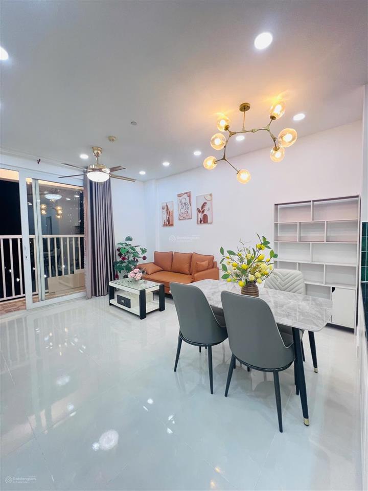 Bán căn hộ tara q8 90m2 3pn 2wc sổ hồng nhận nhà ngay 4tỷ550.  0907 778 ***
