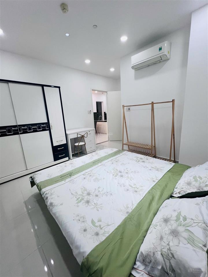 Bán căn hộ tara q8 90m2 3pn 2wc sổ hồng nhận nhà ngay 4tỷ550.  0907 778 ***