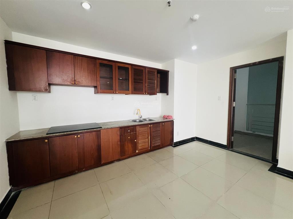Cho thuê căn hộ giai việt q8 115m2, 2pn nhà trống 12tr/tháng.  0907 778 ***