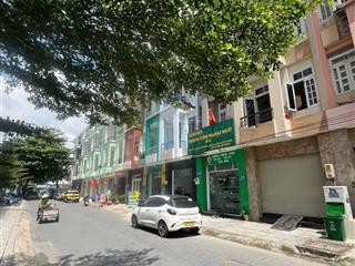 Bán nhà khu dân cư bông sao q8, 1 trệt 2 lầu st nhà mới 4 phòng ngủ sổ sẵn ký ngay.  0907 778 ***