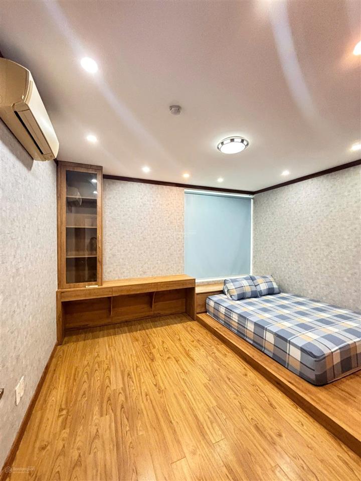 Cho thuê căn hộ giai việt q8 115m2 2pn full nội thất đẹp 16tr/tháng.  0907 778 ***