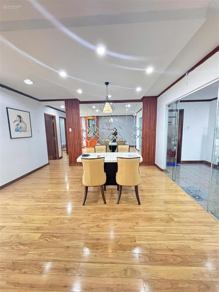 Cho thuê căn hộ giai việt q8 115m2 2pn full nội thất đẹp 16tr/tháng.  0907 778 ***