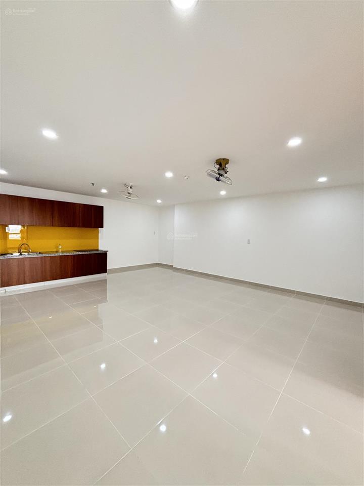 Cho thuê căn hộ duplex thông tầng giai việt q8 230m2 4 phòng ngủ full nội thất ở ngay. 0907 778 ***