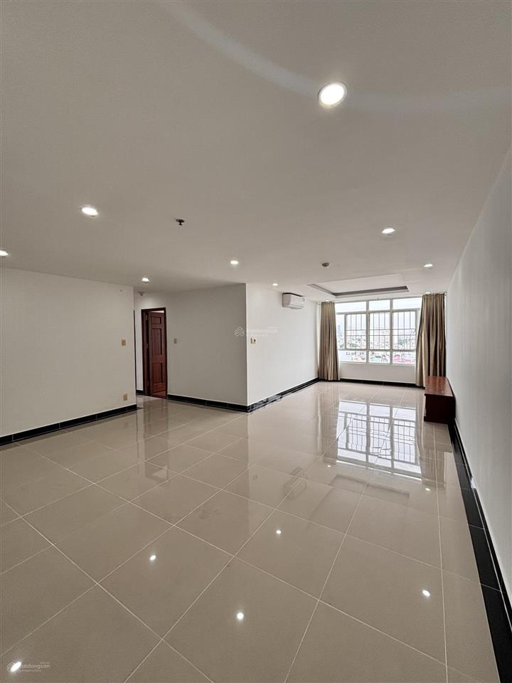Cho thuê căn hộ giai việt q8 150m2 3pn nhà trống nhận ngay 15tr.  0907 778 ***