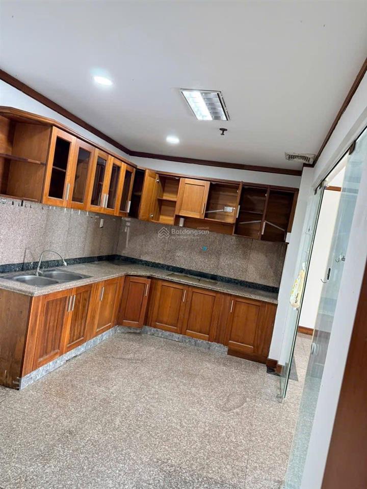 Bán căn hộ chánh hưng giai việt 150m2 3pn lầu cao chỉ 6tỷ2 rẻ thị trường.  0907 778 ***