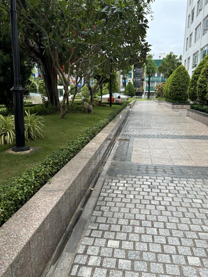 Bán căn hộ chánh hưng giai việt 150m2 3pn lầu cao chỉ 6tỷ2 rẻ thị trường.  0907 778 ***