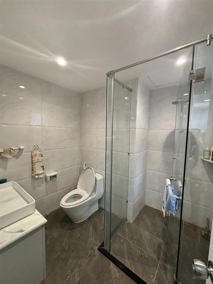 Bán nhanh căn hộ giai việt q8 82m2 sổ hồng ký ngay, ban công rộng chỉ 4,7 tỷ.  0907 778 ***