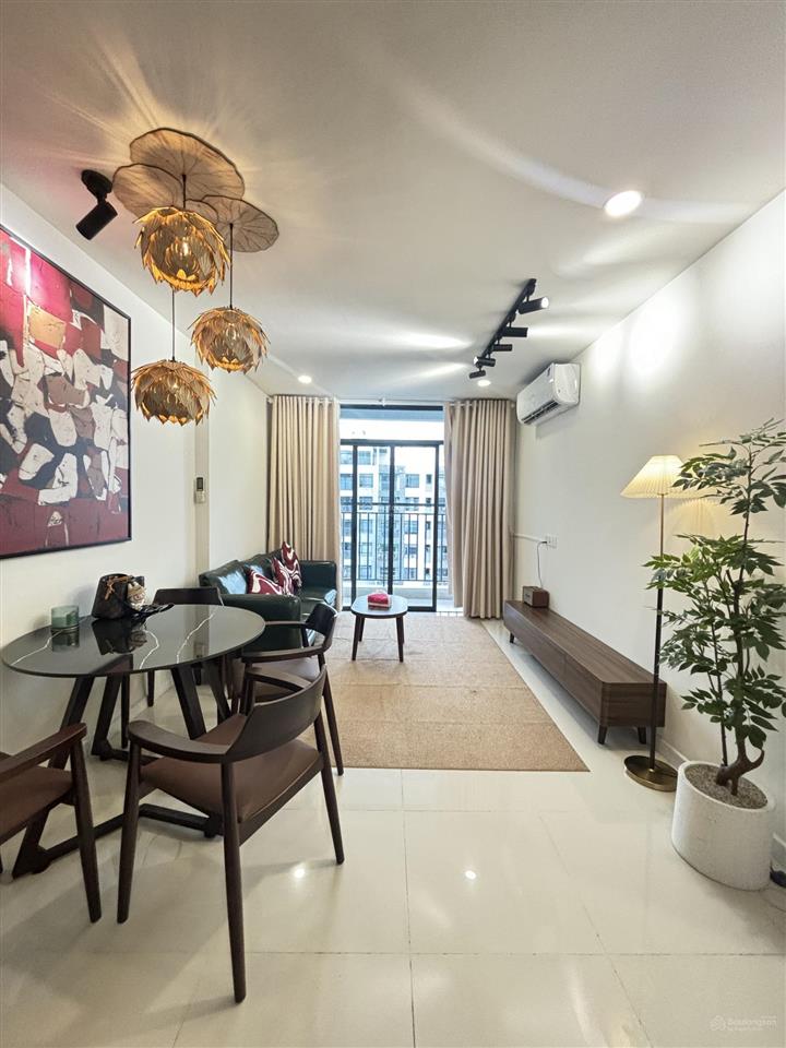 Chính chủ cho thuê căn hộ central premium q8 73m2 ở ngay full nội thất cao cấp 15tr.  0907 778 ***