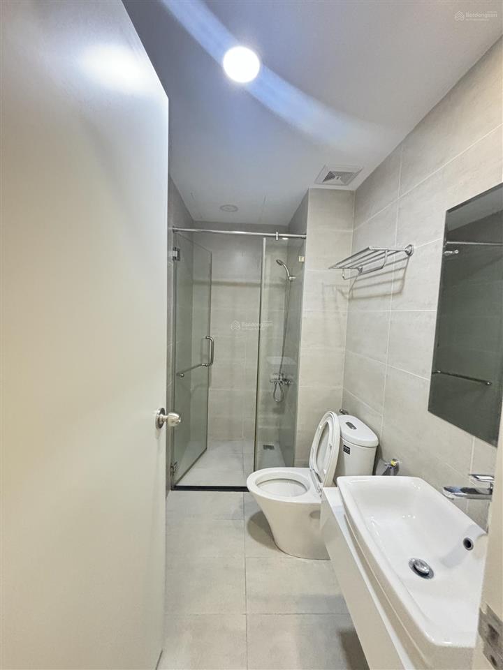Chính chủ cho thuê căn hộ central premium q8 73m2 ở ngay full nội thất cao cấp 15tr.  0907 778 ***