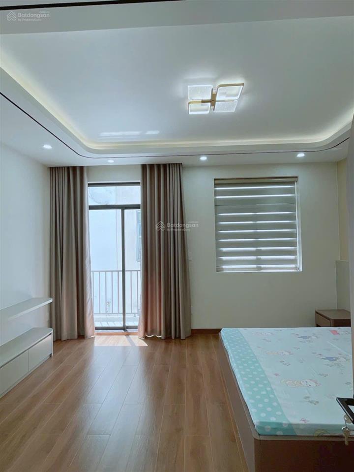 Bán nhà phố đẹp xuất sắc tại kdc phong phú 13e, 10,5 tỷ, 100m2 1 trệt 2 lầu sân thượng hc full