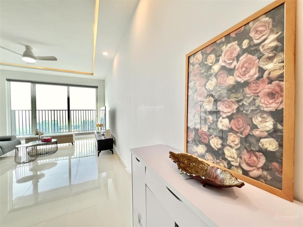 Căn hộ 2pn diện tích rộng lầu cao, view thoáng đang sẵn hđt