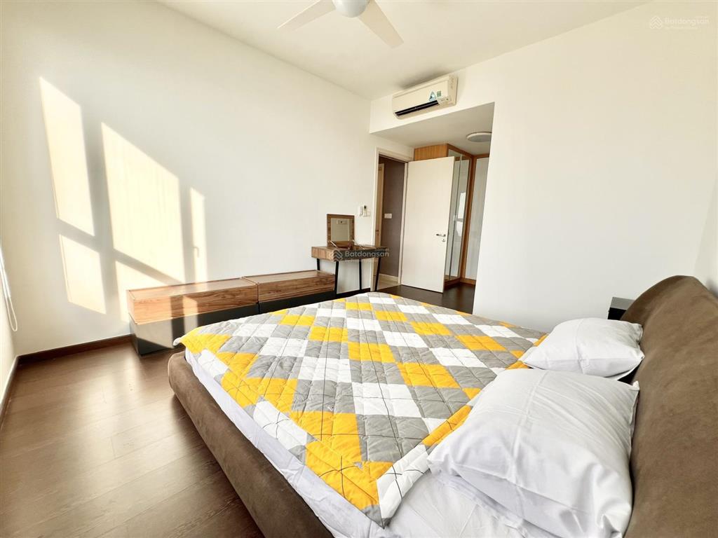 Căn hộ 2pn diện tích rộng lầu cao, view thoáng đang sẵn hđt