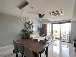 Cho thuê căn hộ duplex 17.03 tầng cao view đẹp đầy đủ nội thất