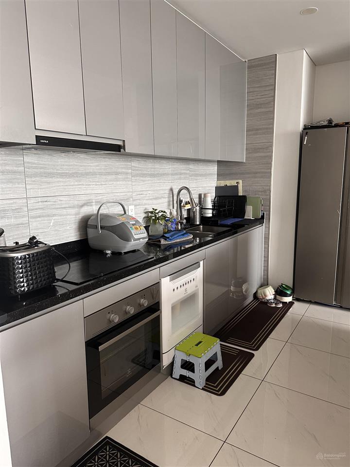 Cho thuê căn hộ duplex 17.03 tầng cao view đẹp đầy đủ nội thất