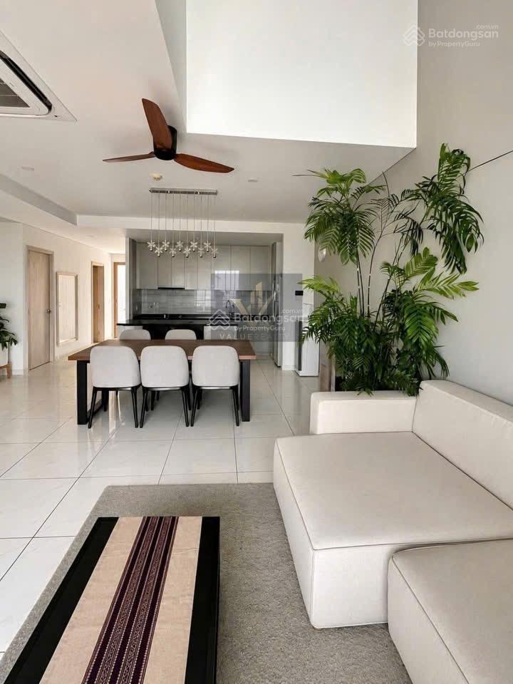 Chính chủ bán căn hộ duplex 17.03 lầu cao view panorama toàn thành phố