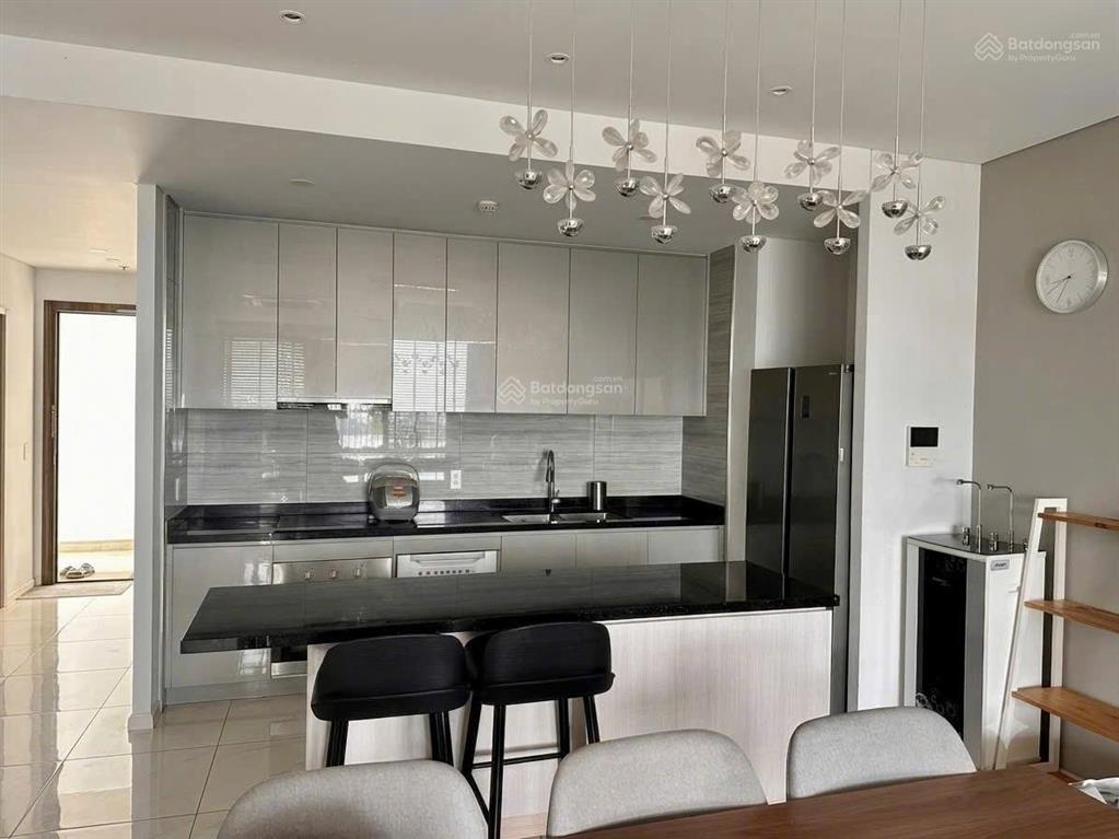 Chính chủ bán căn hộ duplex 17.03 lầu cao view panorama toàn thành phố