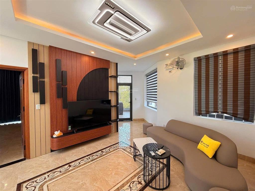 Cho thuê villa hồ bơi mới 100% 5pn 6wc nam việt á