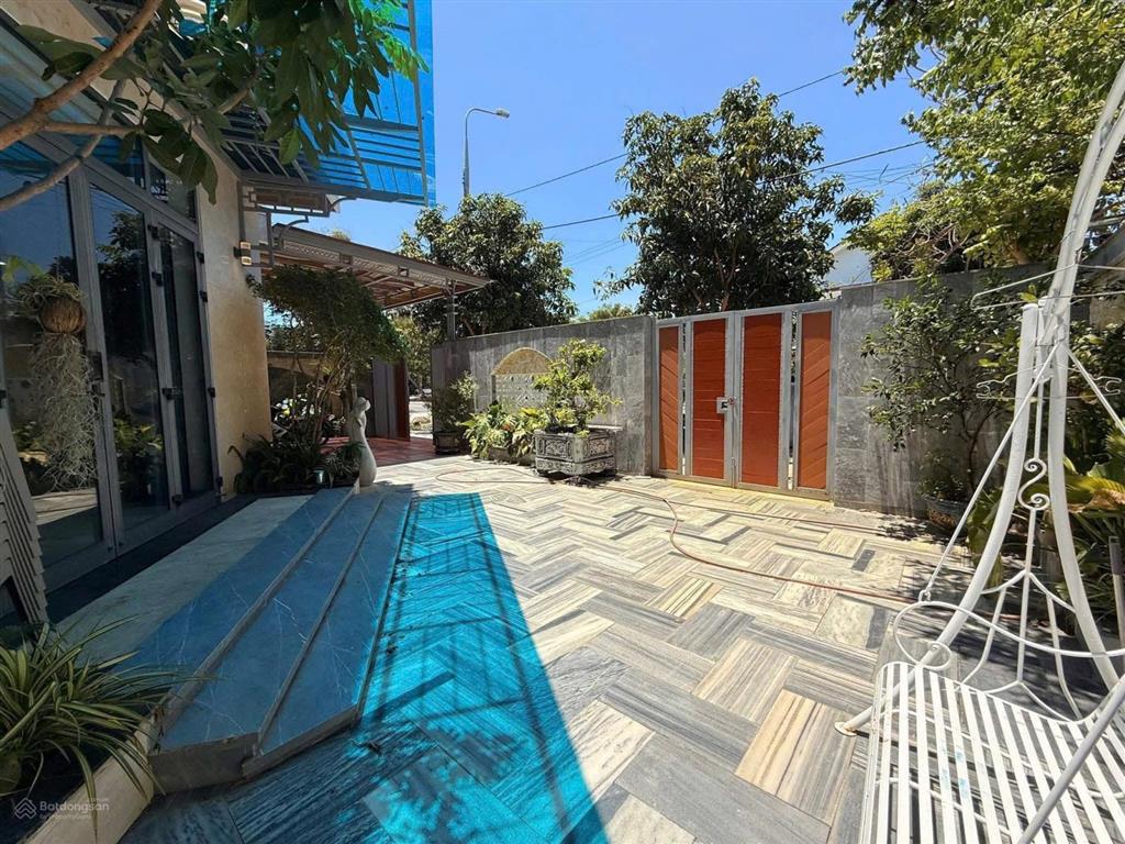 Cho thuê villa hồ bơi mới 100% 5pn 6wc nam việt á