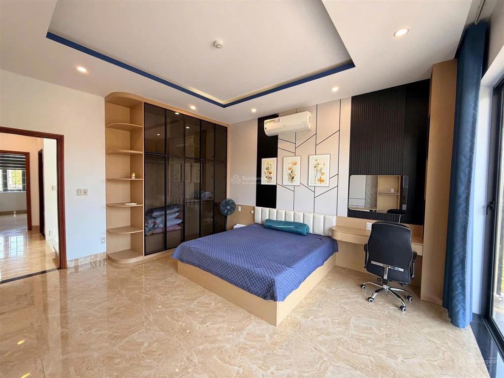 Cho thuê villa hồ bơi mới 100% 5pn 6wc nam việt á