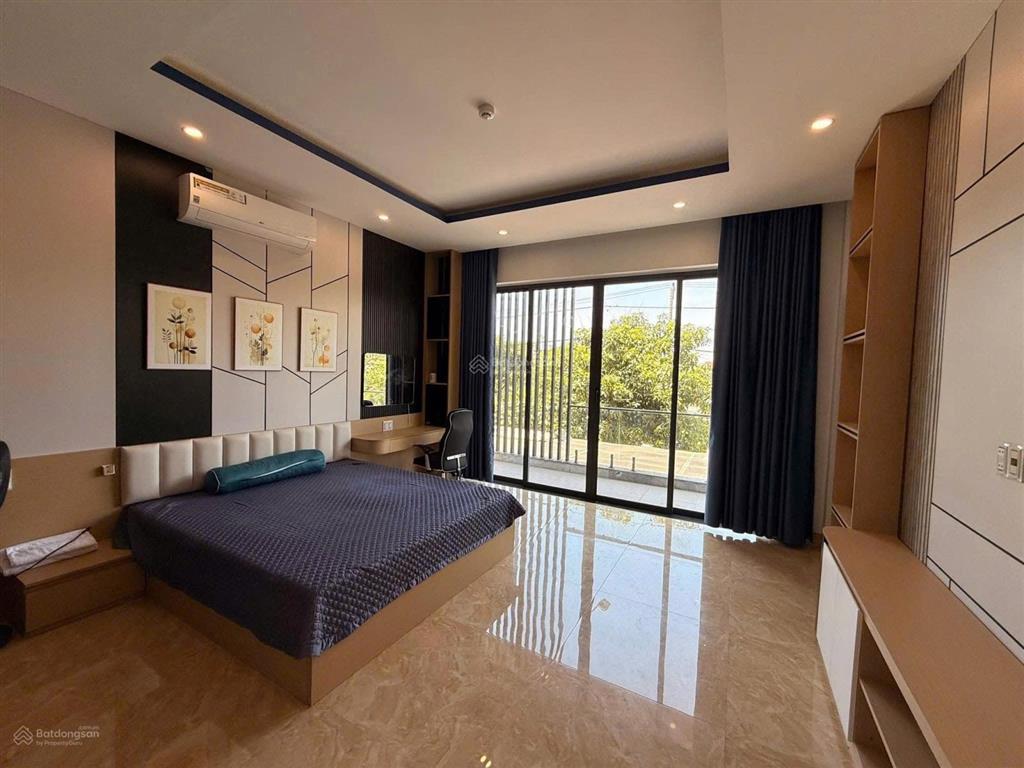 Cho thuê villa hồ bơi mới 100% 5pn 6wc nam việt á