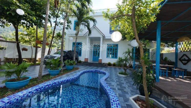 Cho thuê villa 2 tầng lương hữu khánh 6pn