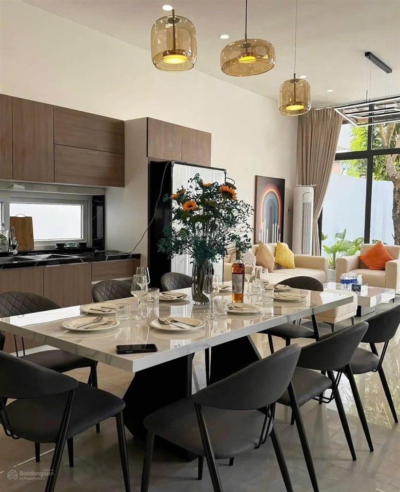 Cho thuê villa mỹ đa tây nam việt á 5pn 6wc hồ bơi
