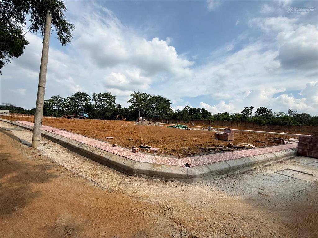 Bỏ vốn 1,9tỷ sở hữu ngay đất sát ngã tư lục quân làn 2 quốc lộ 21, nhỉnh 1 tỷ cách đhqg chỉ 1km