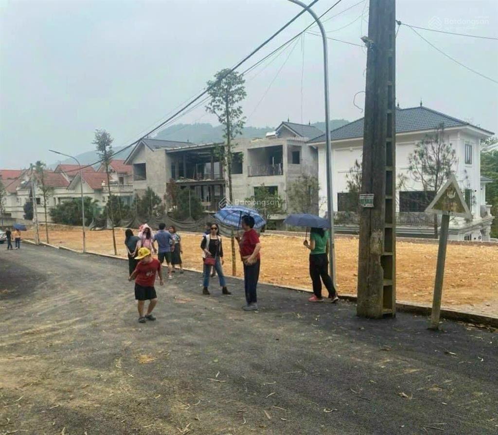Bỏ vốn 1,9tỷ sở hữu ngay đất sát ngã tư lục quân làn 2 quốc lộ 21, nhỉnh 1 tỷ cách đhqg chỉ 1km
