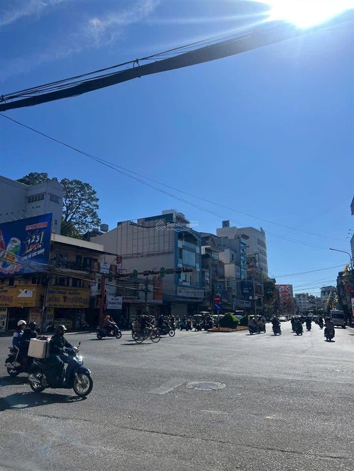 Nhà lô góc 2 mặt tiền tại trung tâm phường 1 đà lạt