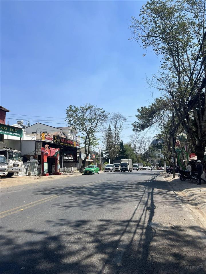 Bán nhà 40 tỷ mặt tiền trung tâm tp đà lạt