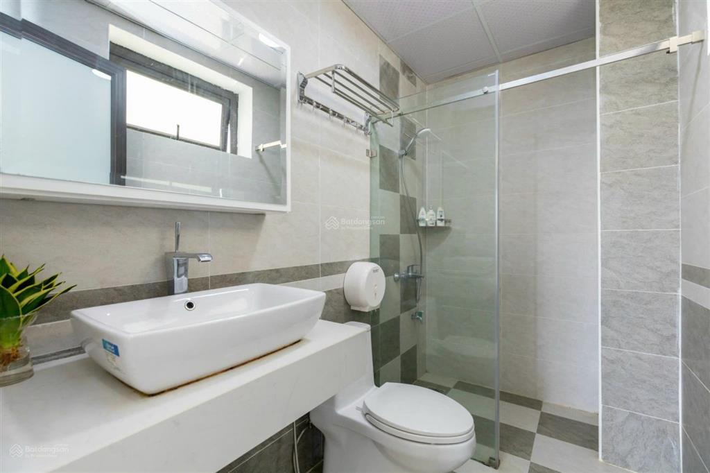 Chính chủ giảm giá bán nhanh, biệt thự đường hồ xuân hương hướng đông. giá 13,3 tỷ
