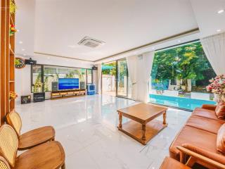 Biệt thự vip hồ điều hòa flc  giả chỉ hơn 11 tỷ xíu.