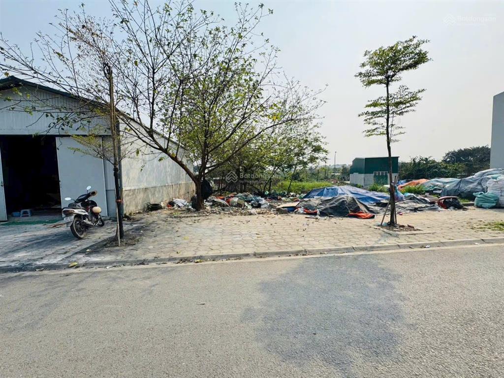 Lô góc đấu giá cổ bi 110m giá 16 tỷ kinh doanh, kho xưởng
