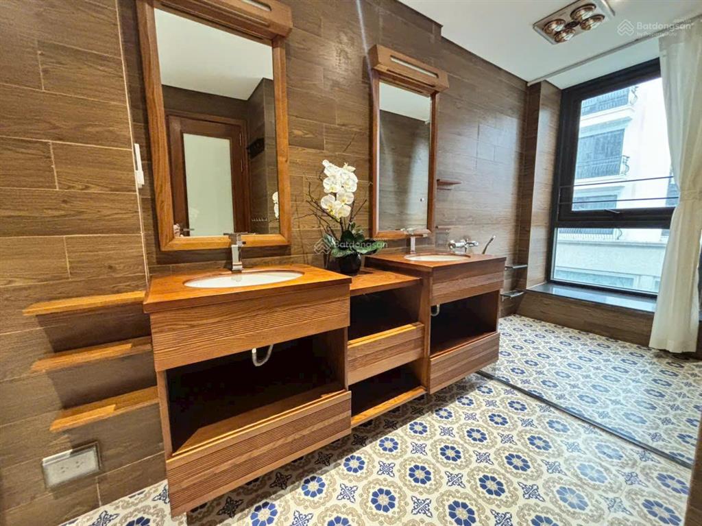 Bán btsl c14 phúc đồng  144m², 6 tầng thang máy, full nội thất, gần vinhomes