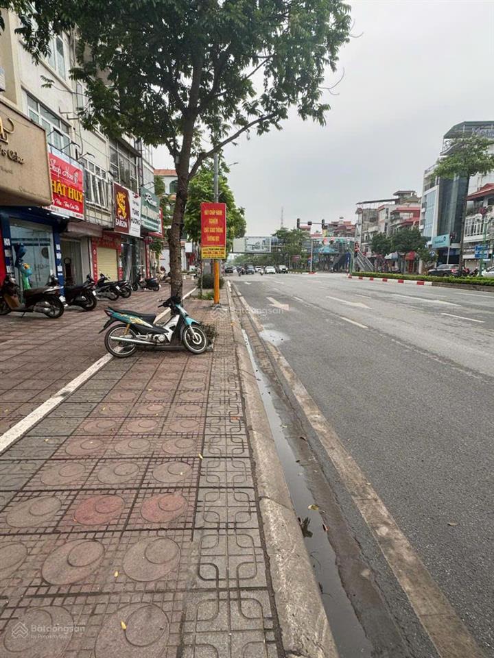 Đất vàng mặt phố ngô gia tự lô góc hiếm 1000m², mặt tiền 30m đẹp nhất tuyến phố